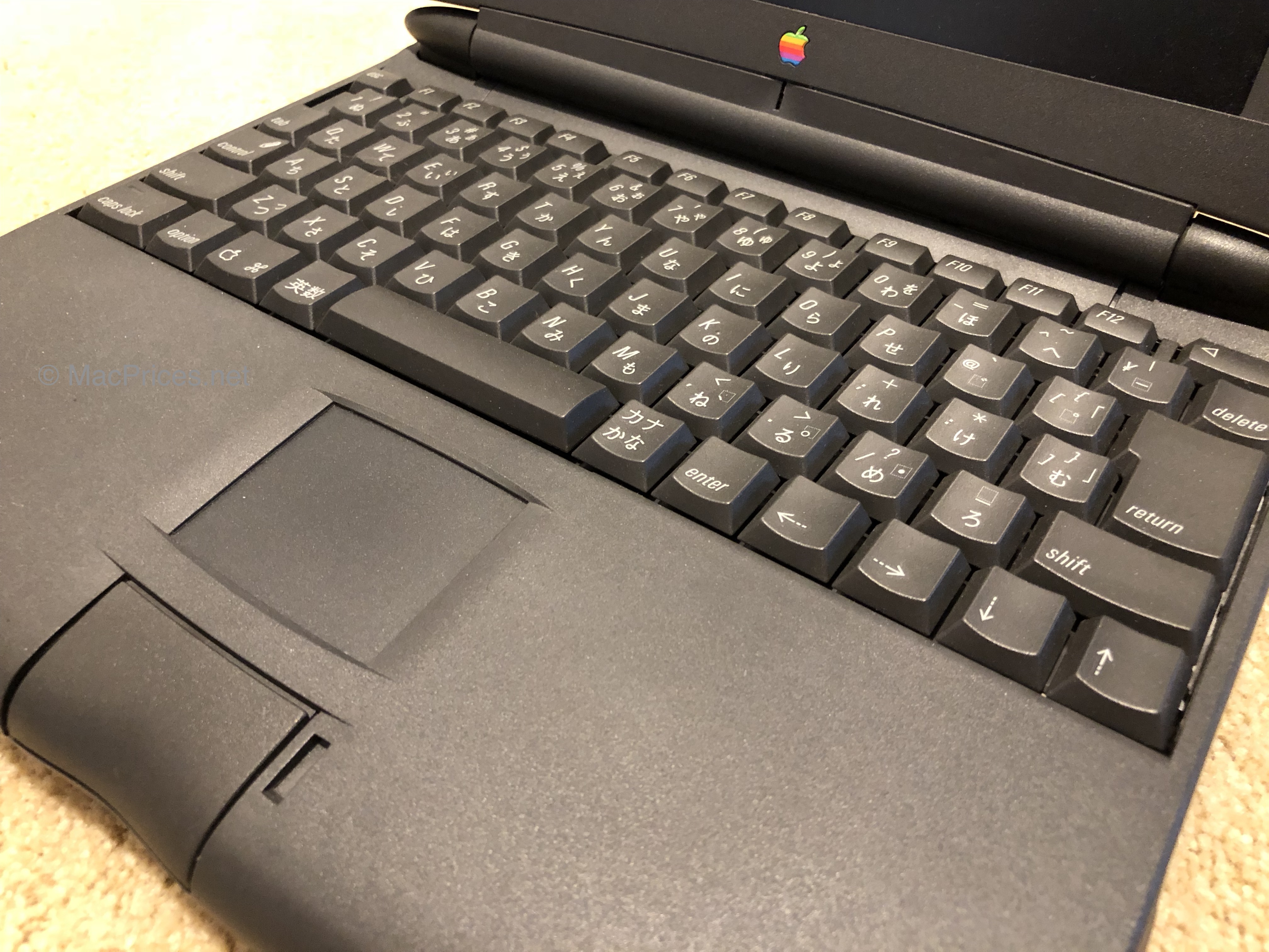 Rare Macs: The PowerBook 550c. Description, specifications, and 